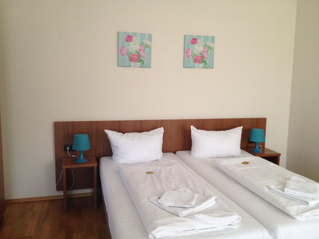 Landgasthof Zur Sonne I Hotel & Restaurant Neuburg am Rhein 客房 照片