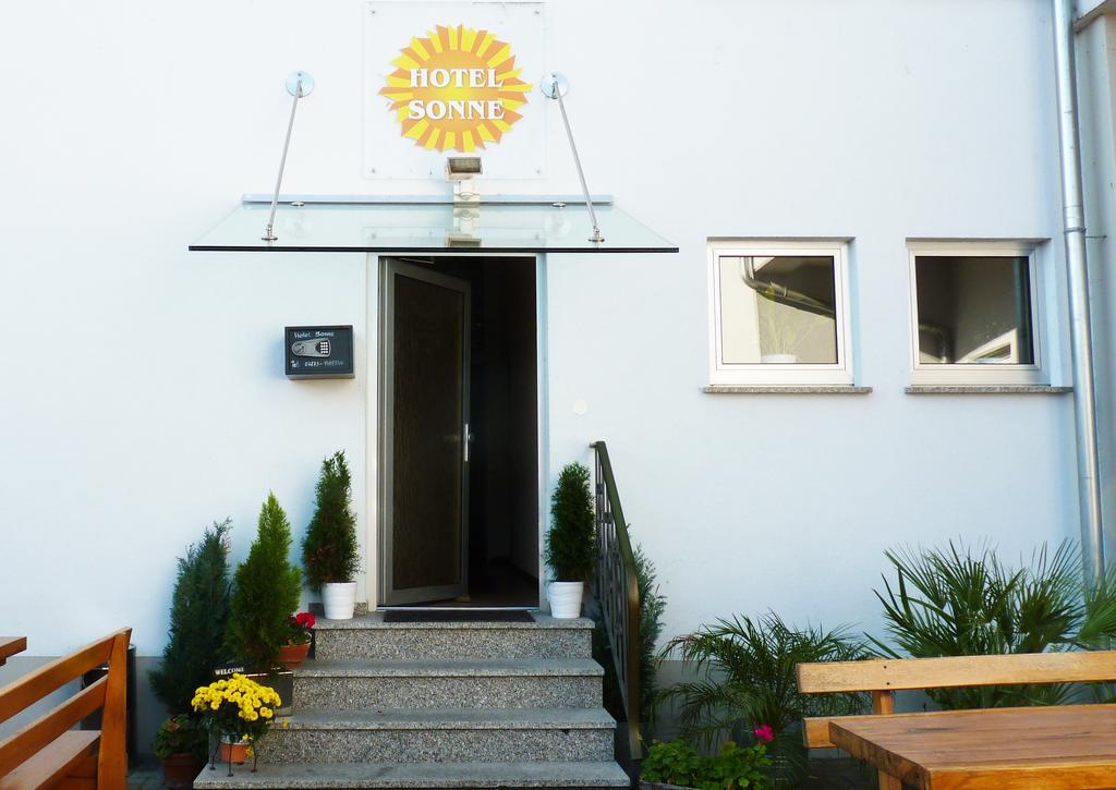 Landgasthof Zur Sonne I Hotel & Restaurant Neuburg am Rhein 外观 照片